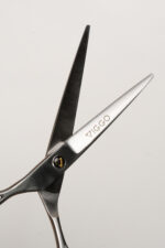 TIJERA INDIVIDUAL 6'' FN  PARA ZURDOS (CLASSIC) V-147 - Imagen 3